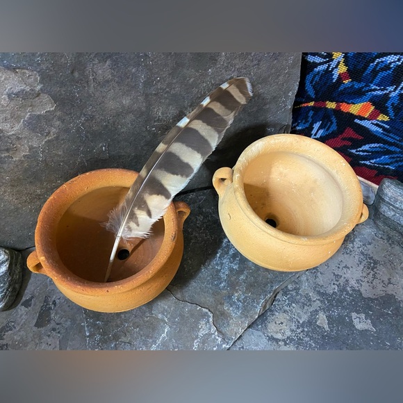 Authentic Handmade Earthenware Cauldron Pots - Picture 3 of 11